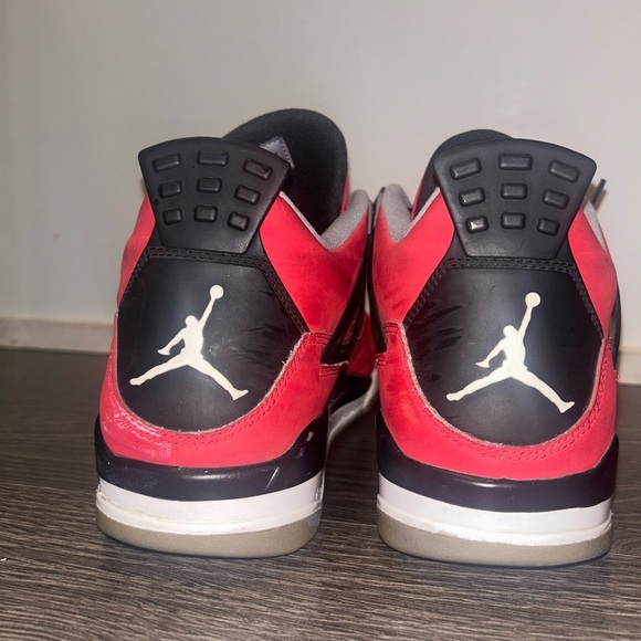 Jordan Retro 4 Toro Size 11 - Picture 2 of 9